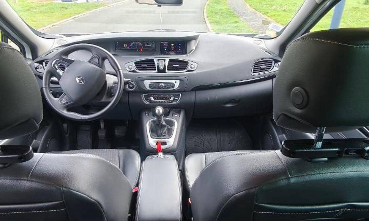 Renault GRAND SCENIC III — photo 13