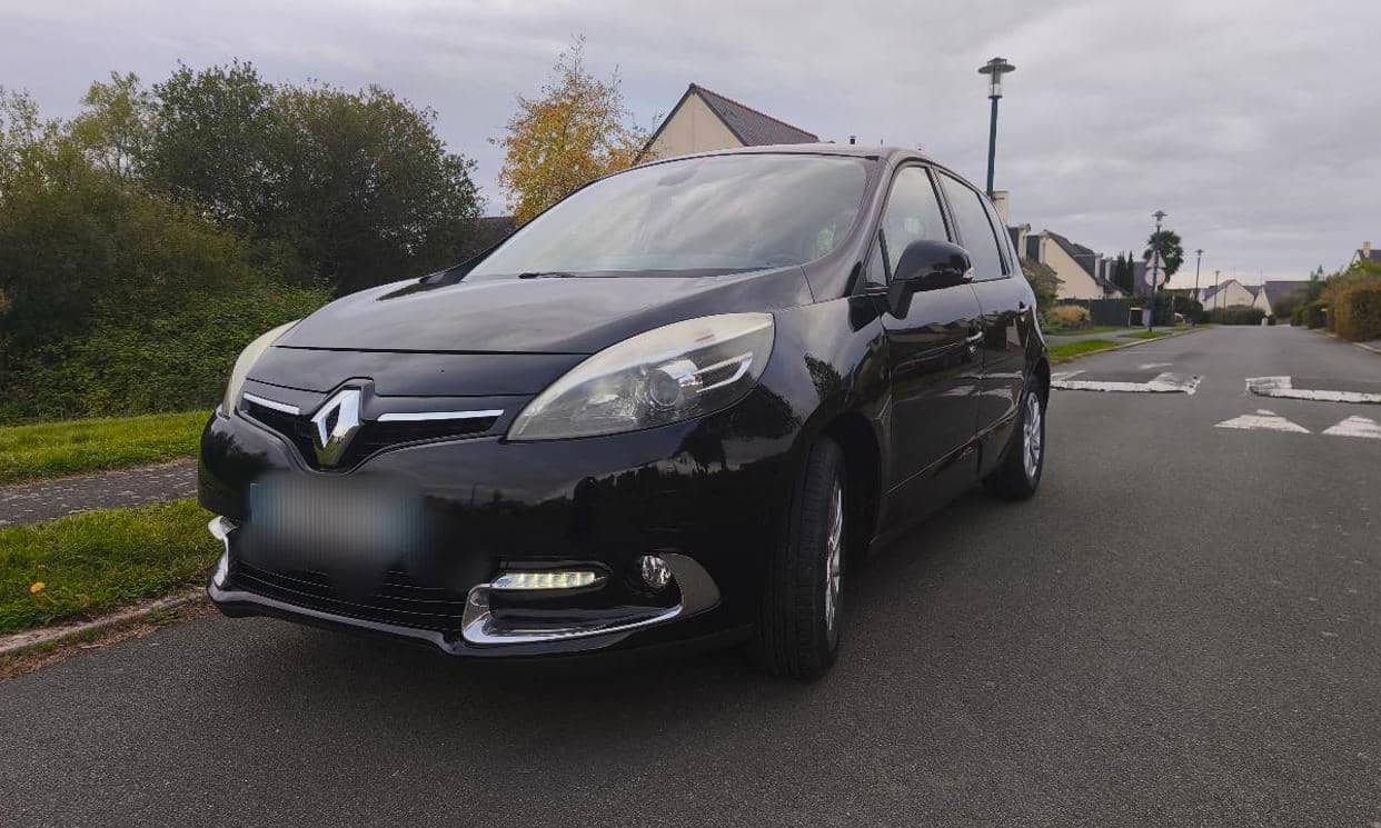 Renault SCENIC III — photo 15