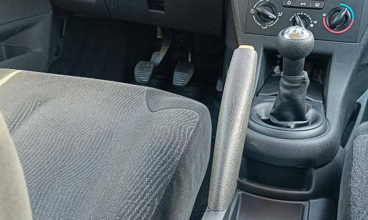 Citroen C4 — photo 17