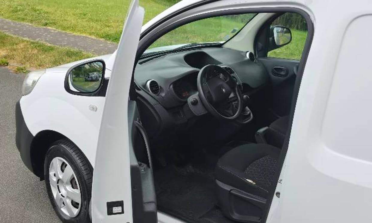 Renault KANGOO EXPRESS II — photo 9