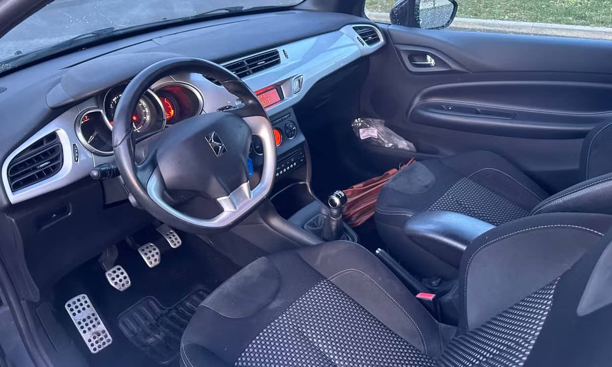 Citroen DS3 — photo 6