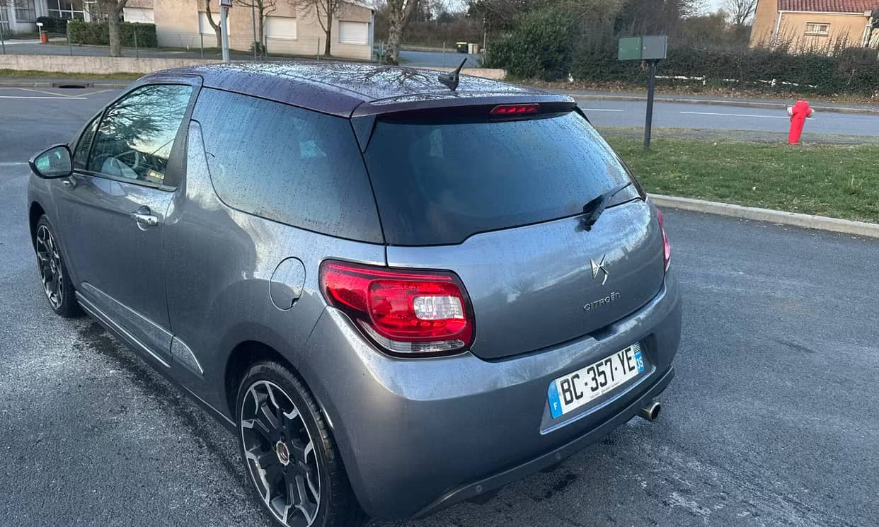 Citroen DS3 — photo 11