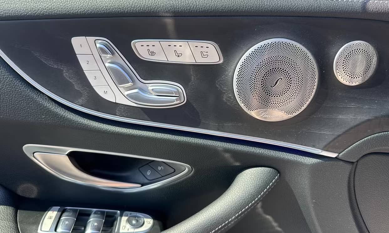 Mercedes-Benz CLASSE E — photo 3