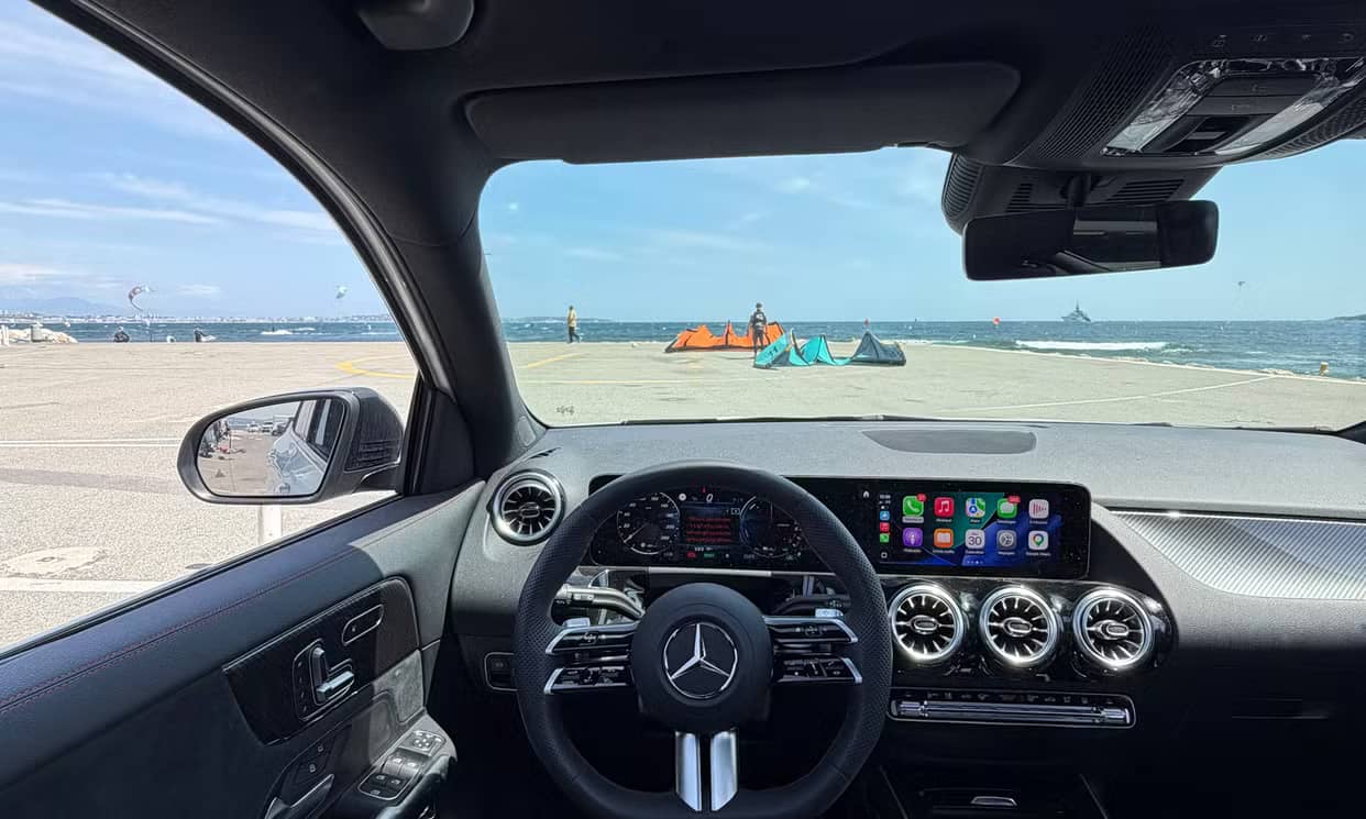 Mercedes-Benz GLA — photo 9