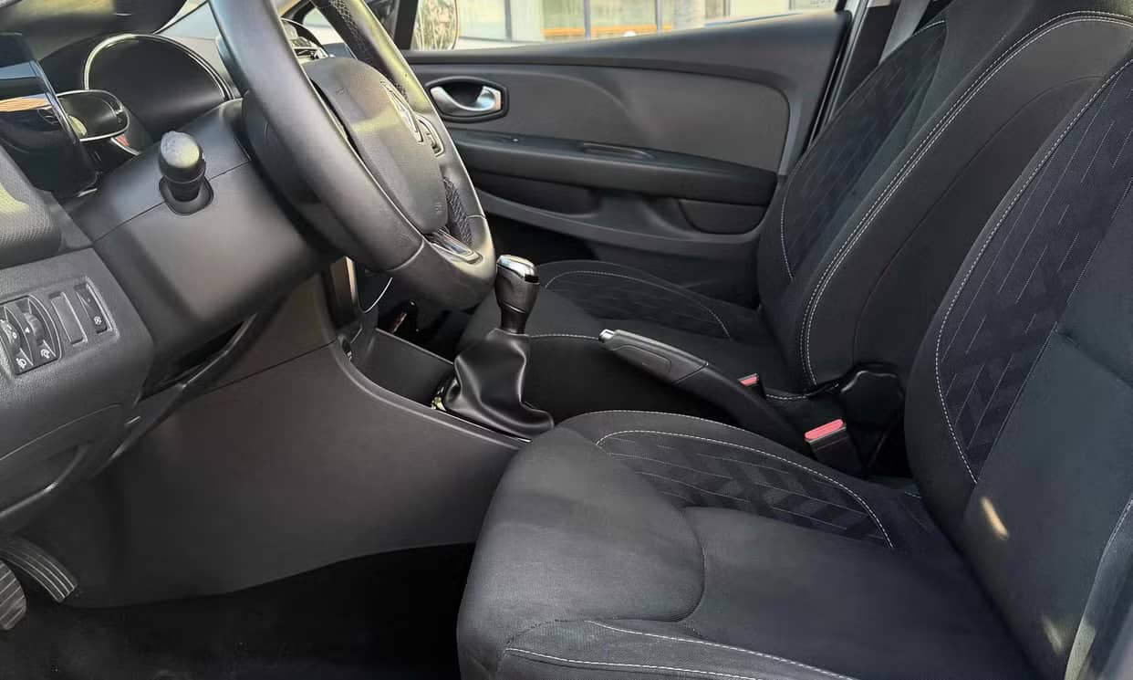 Renault CLIO IV — photo 3