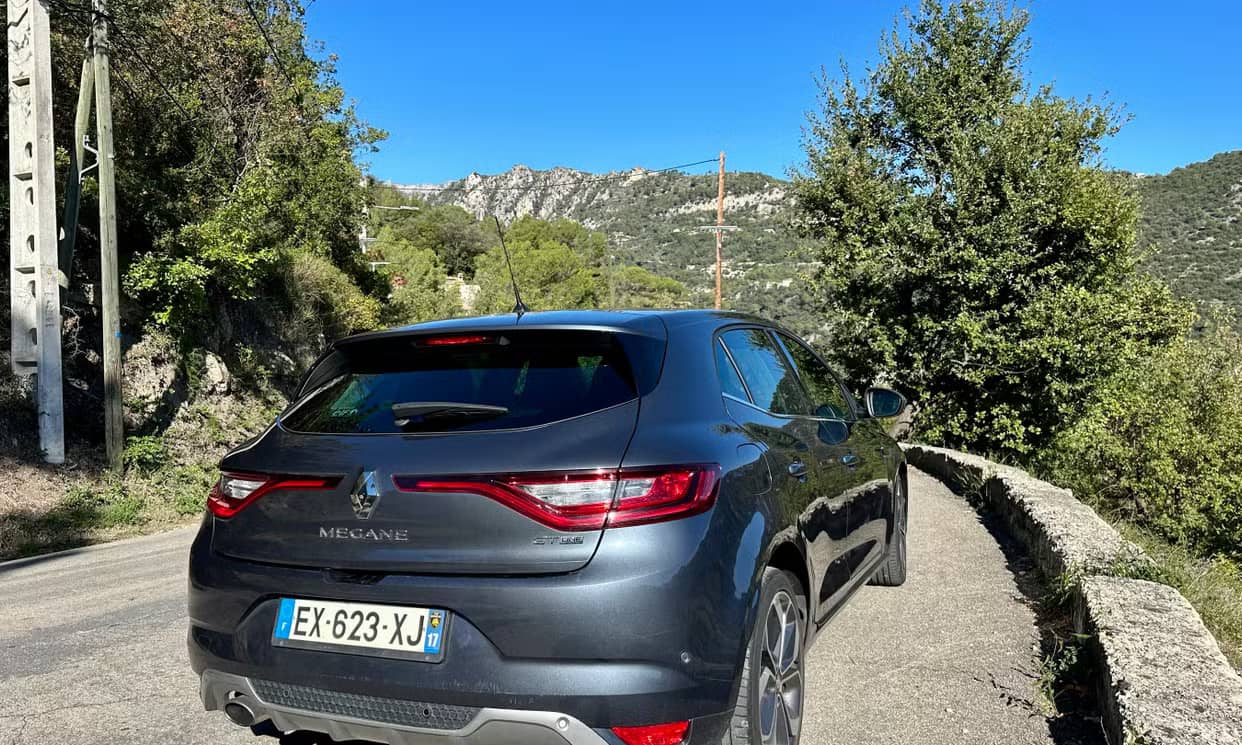 Renault MEGANE IV — photo 9