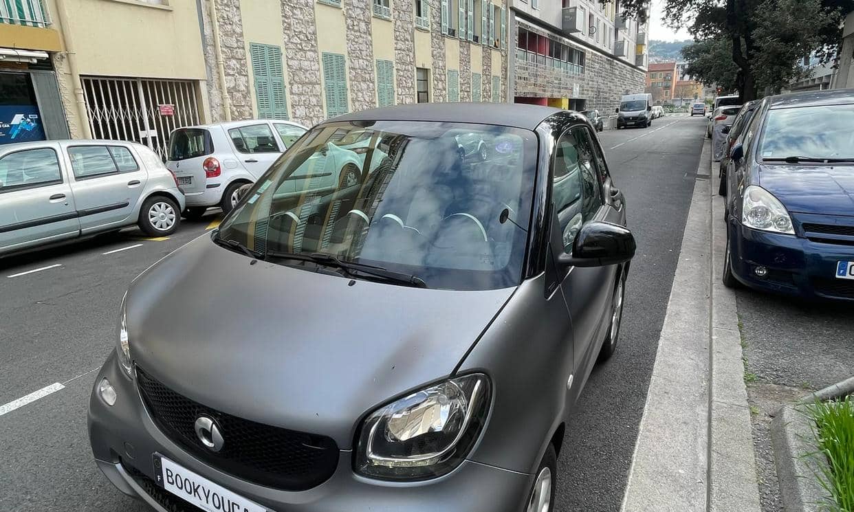 smart FORTWO COUPE — photo 2
