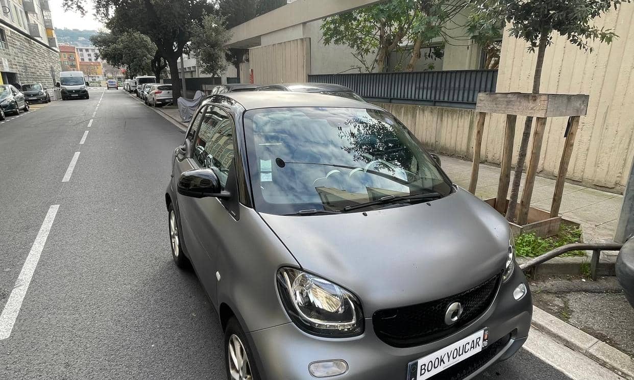smart FORTWO COUPE — photo 3