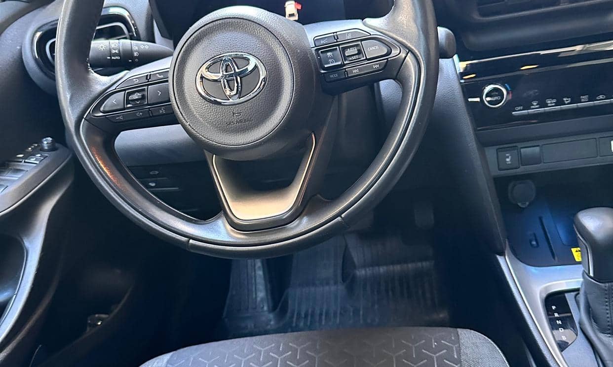 Toyota YARIS — photo 6