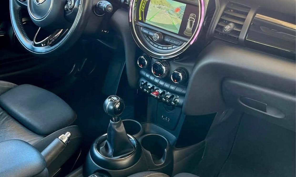 MINI HATCH 3 PORTES — photo 5