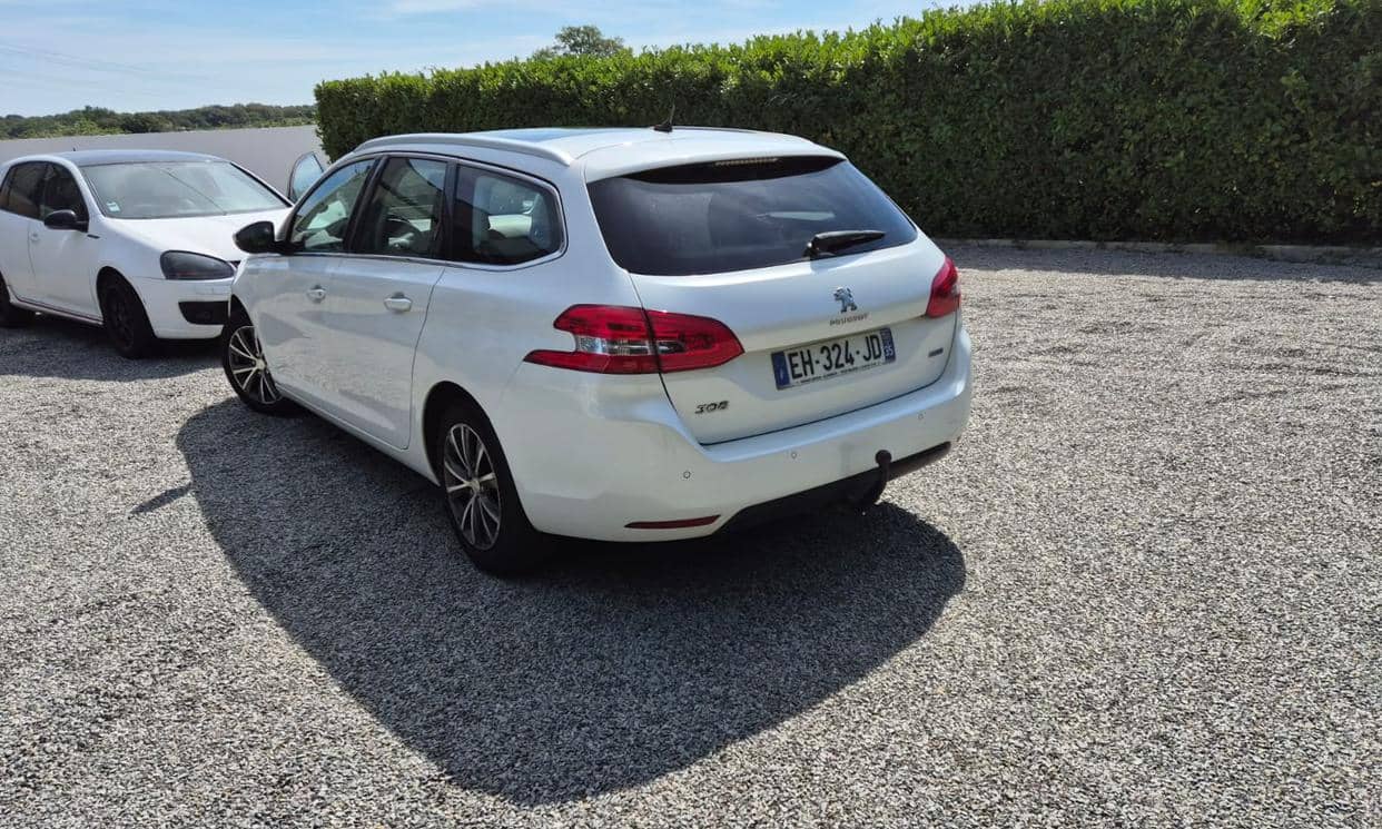 Peugeot 308 — photo 3