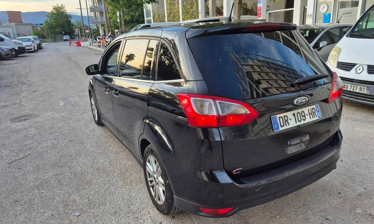 Ford GRAND C-MAX — photo 4