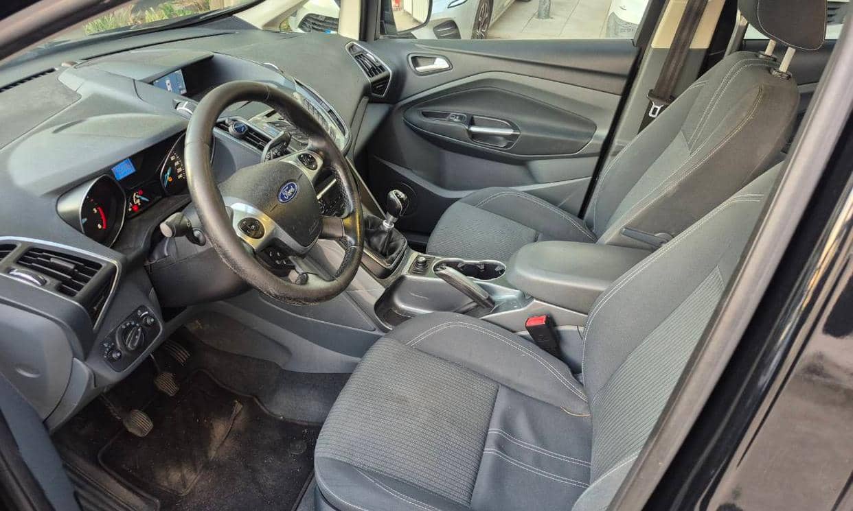 Ford GRAND C-MAX — photo 8