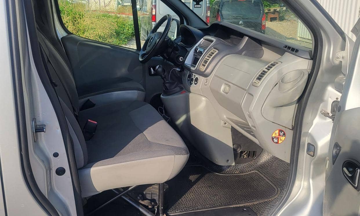 Opel VIVARO — photo 7