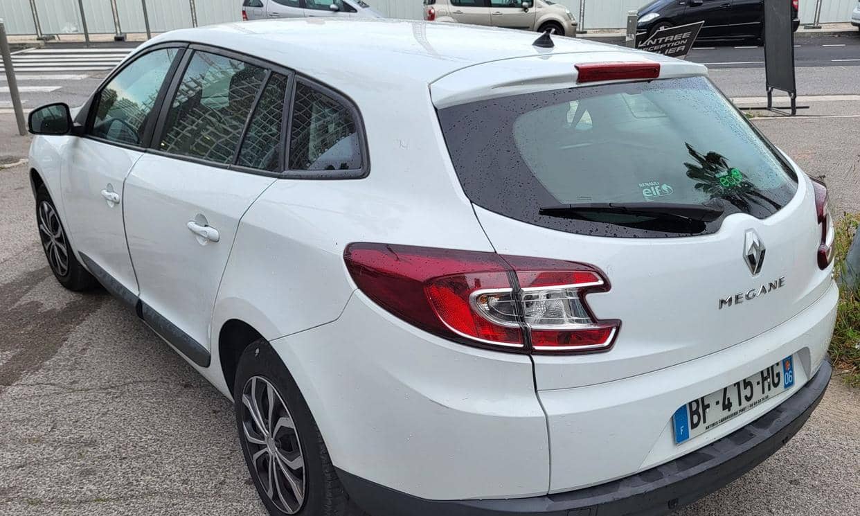 Renault MEGANE ESTATE — photo 3