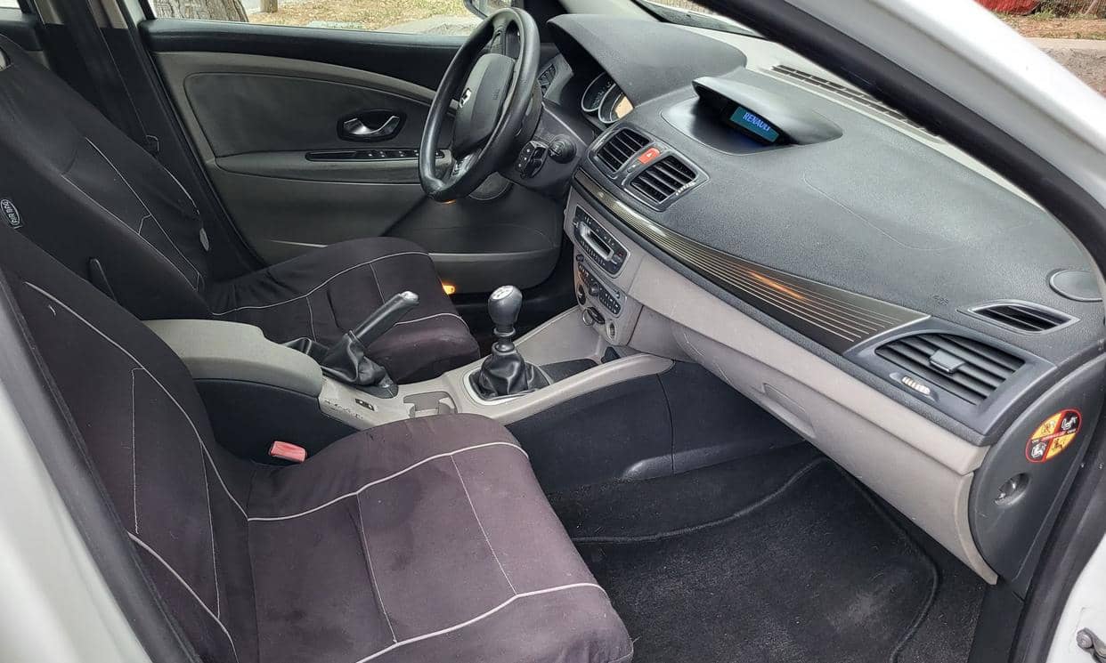 Renault MEGANE ESTATE — photo 4