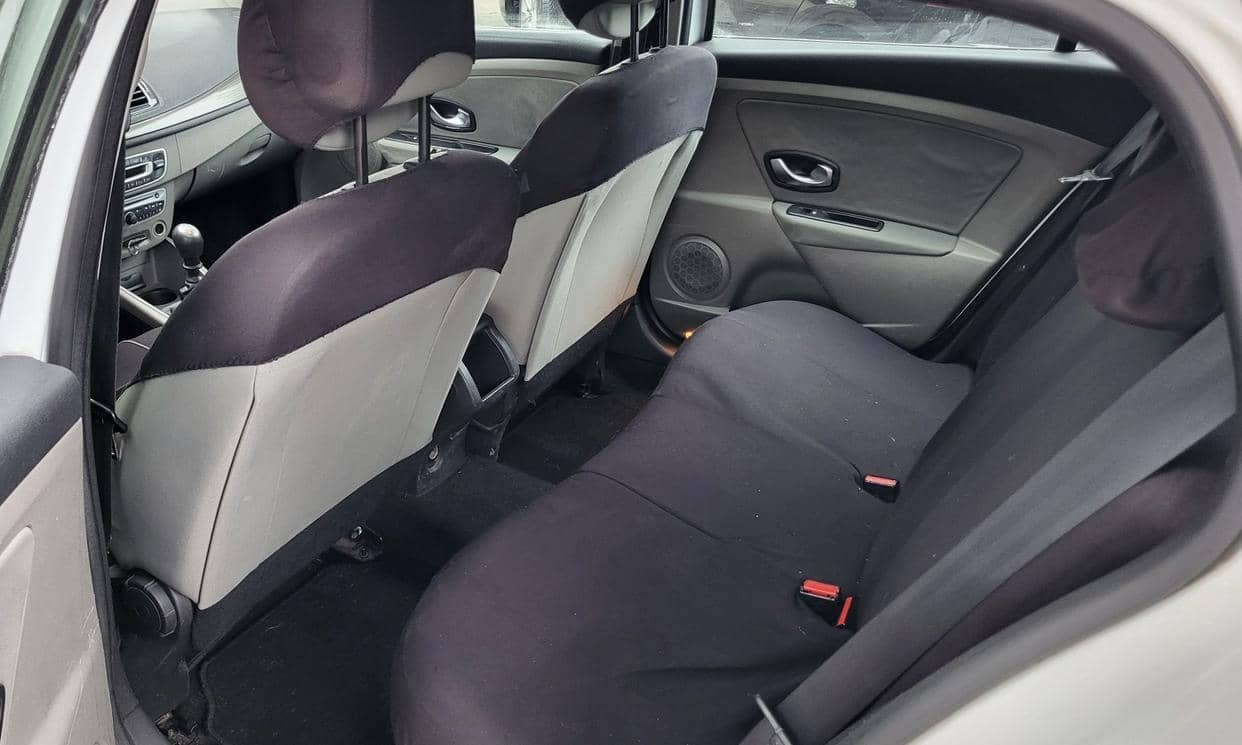 Renault MEGANE ESTATE — photo 5