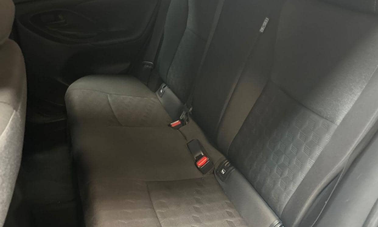 Toyota YARIS — photo 2