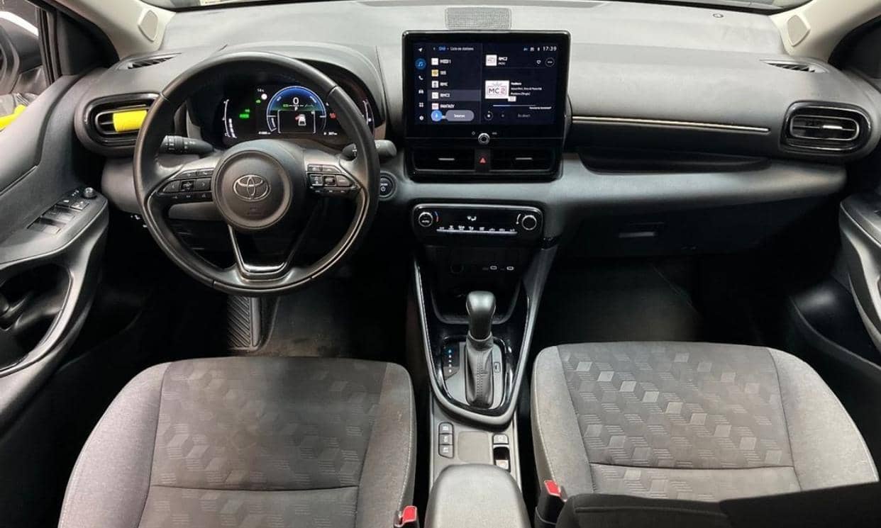 Toyota YARIS — photo 4