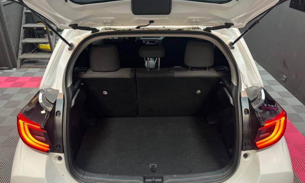 Toyota YARIS — photo 6