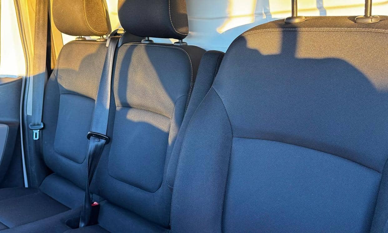 Renault TRAFIC III — photo 14