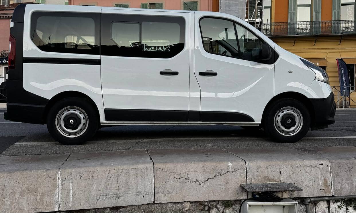 Renault TRAFIC III — photo 5