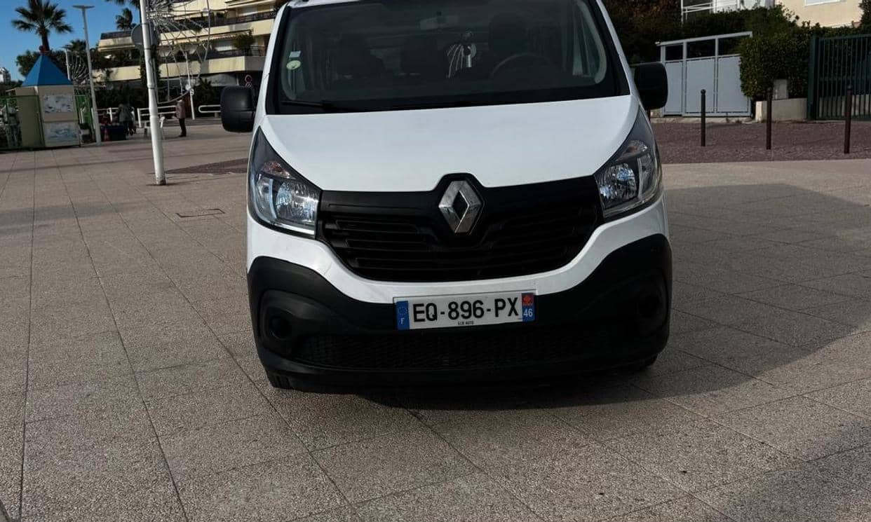 Renault TRAFIC III — photo 7