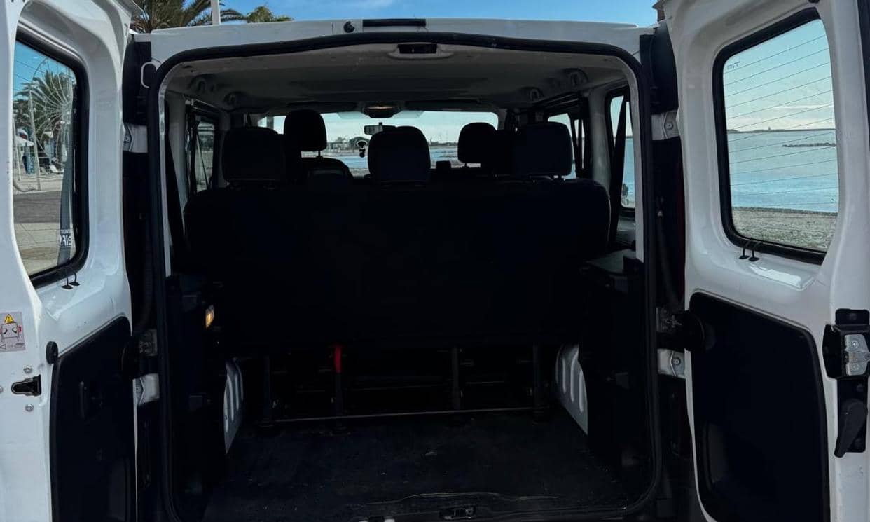 Renault TRAFIC III — photo 9