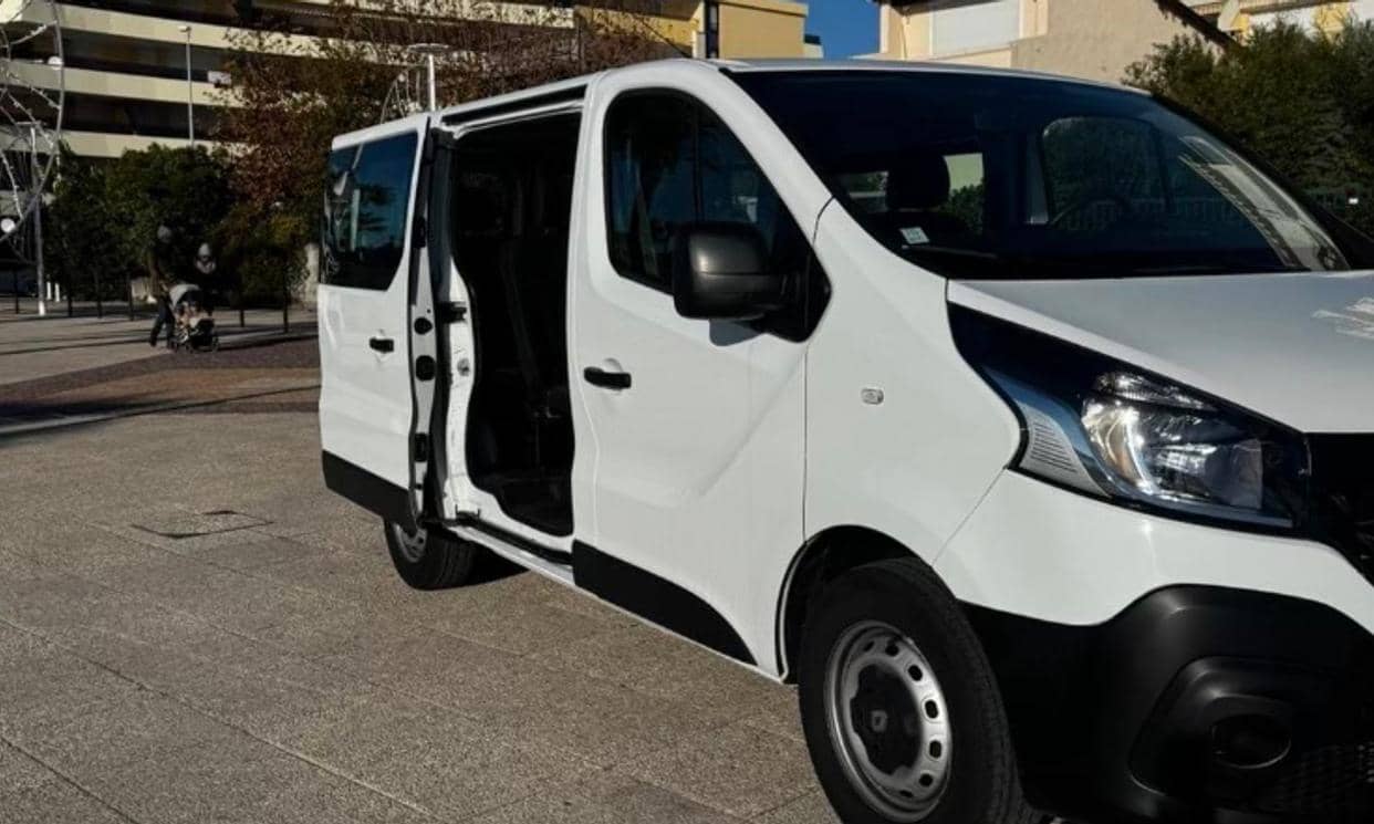 Renault TRAFIC III — photo 4