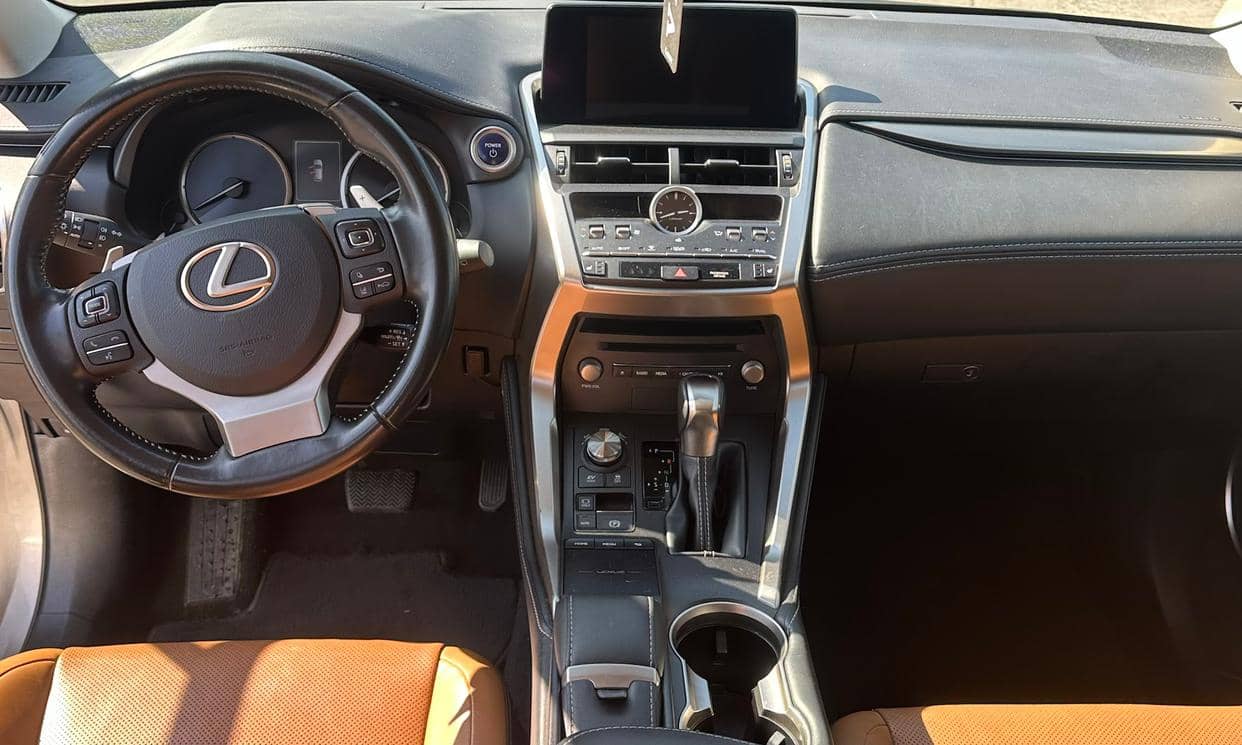 Lexus NX — photo 8