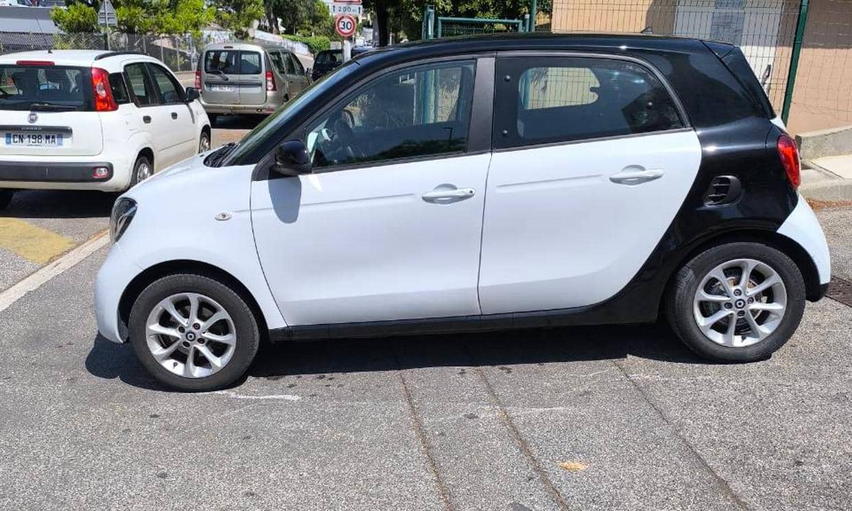 smart FORFOUR — photo 11