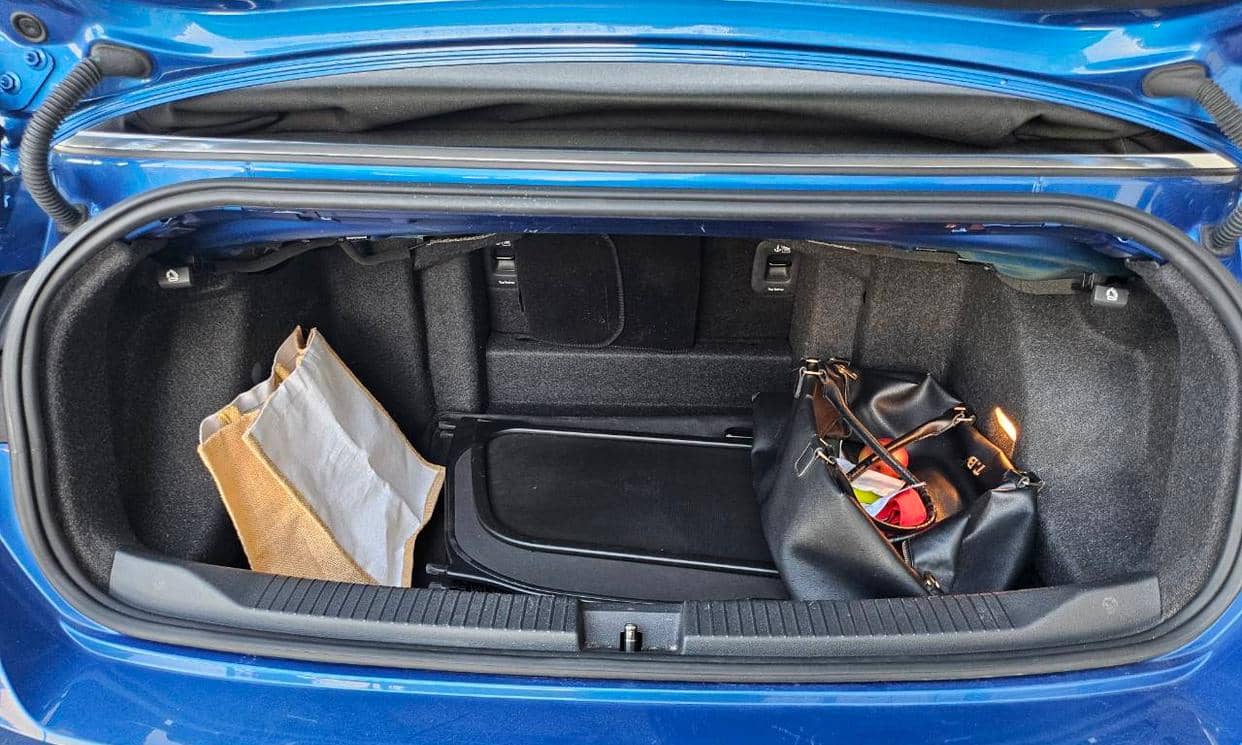 Volkswagen T-ROC — photo 2
