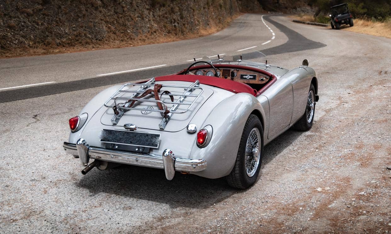 MG MgA — photo 3