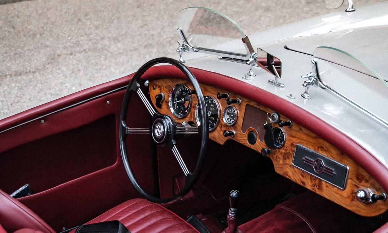 MG MgA — photo 7