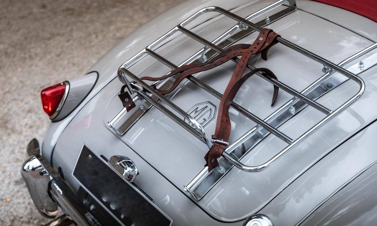 MG MgA — photo 12