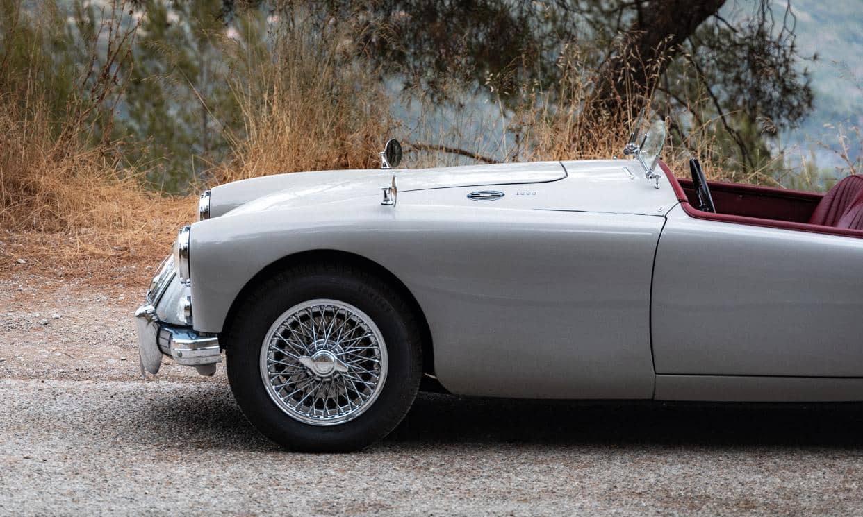 MG MgA — photo 16