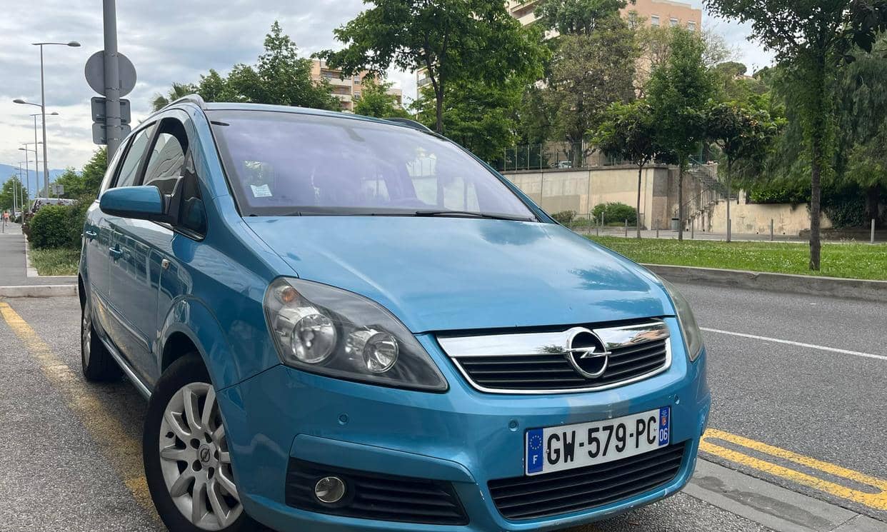 Renault GRAND SCENIC III — photo 6