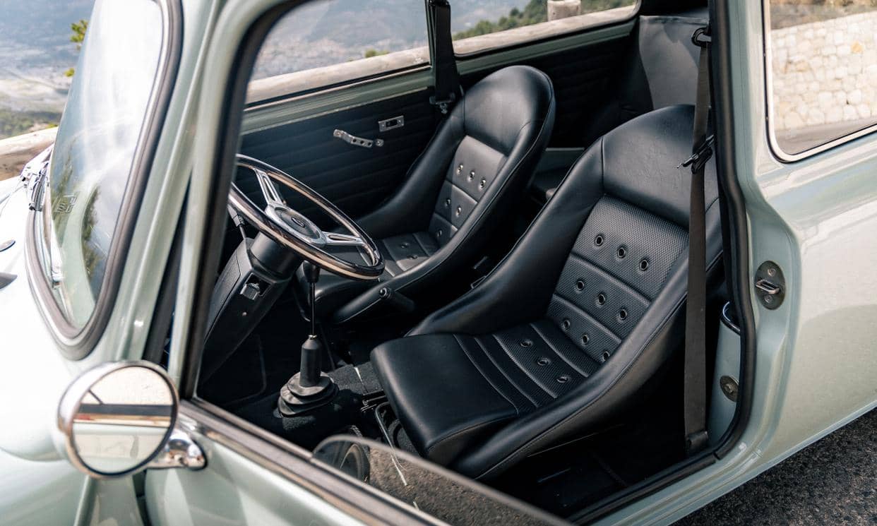 MINI Classic — photo 9
