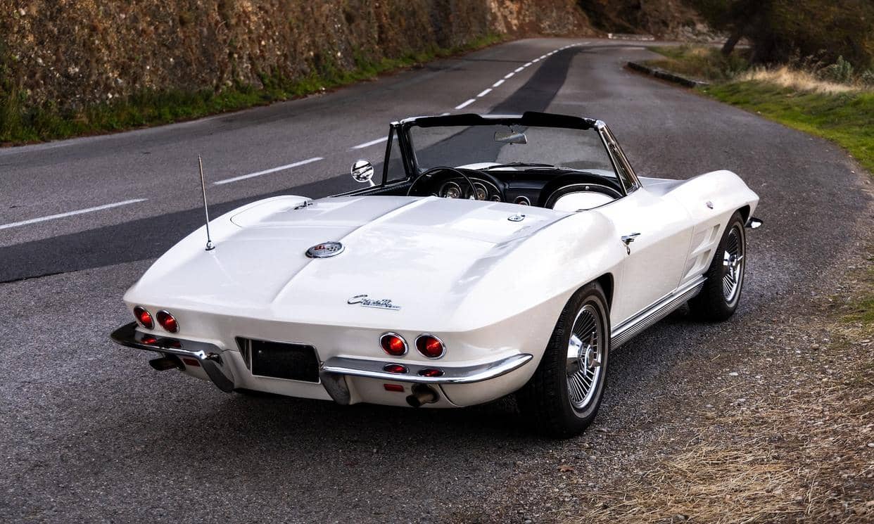 Chevrolet Corvette C2 Sting Ray — photo 2