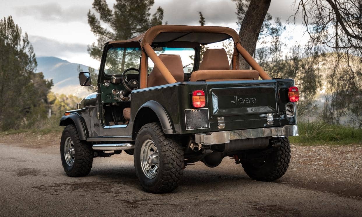 Jeep CJ7 — photo 2