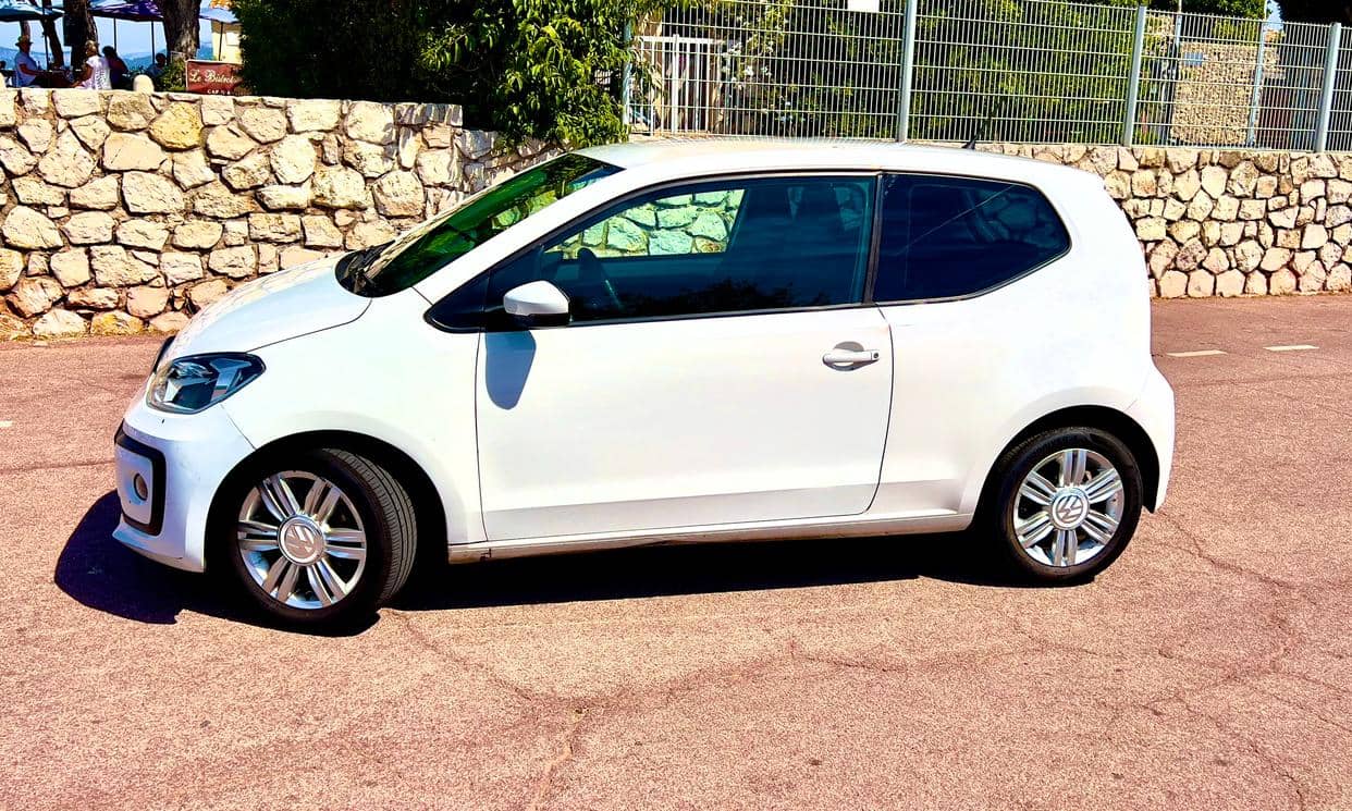 Volkswagen UP — photo 2