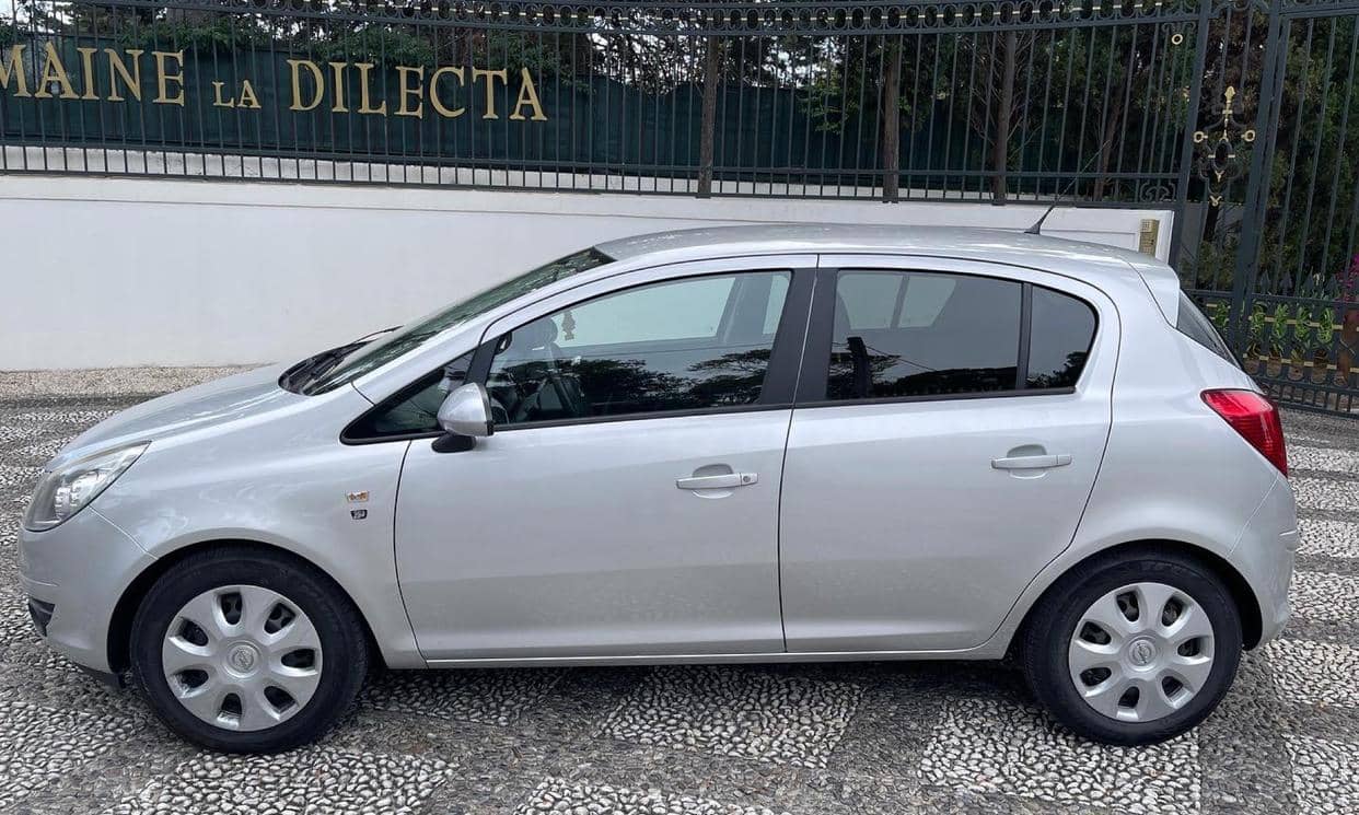 Opel CORSA — photo 2