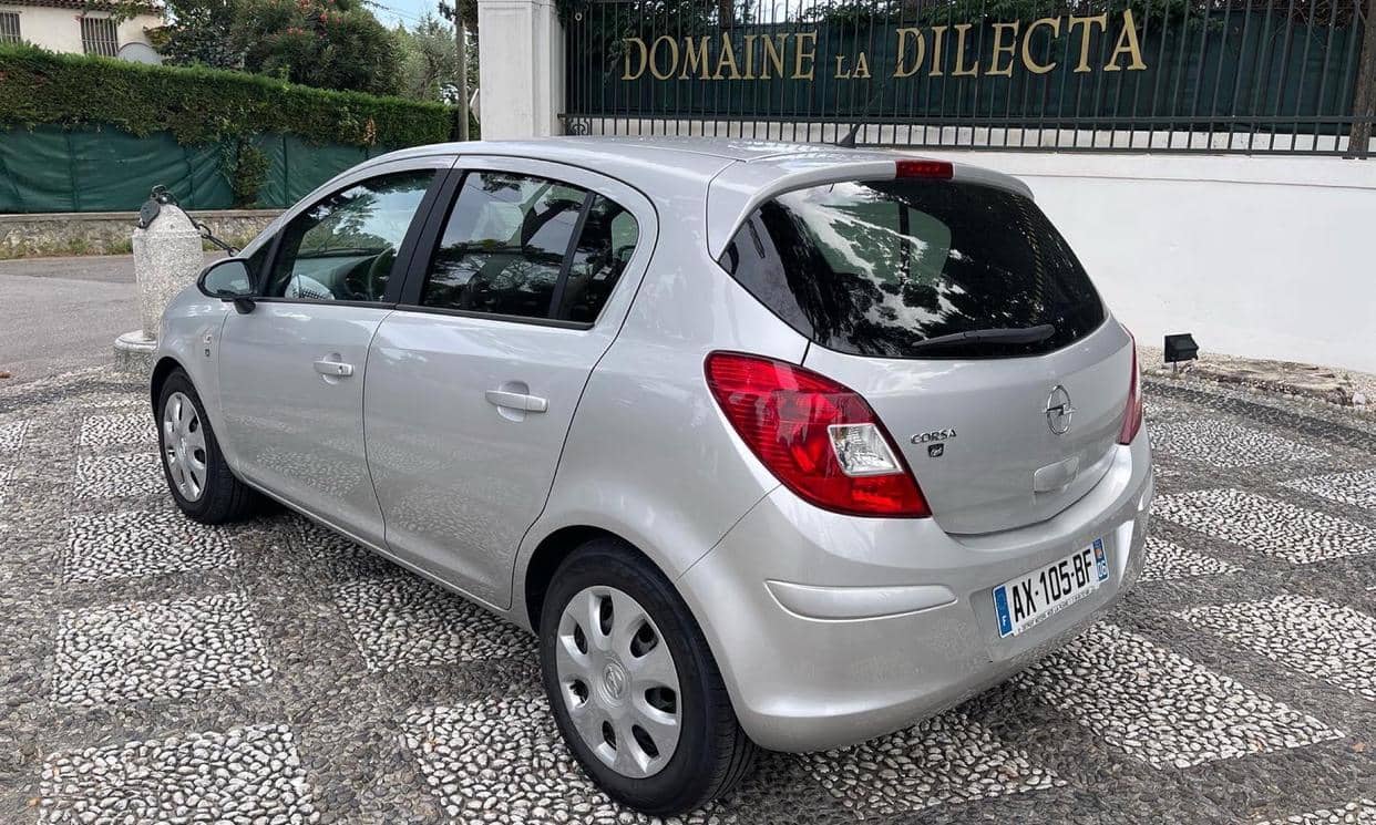 Opel CORSA — photo 3