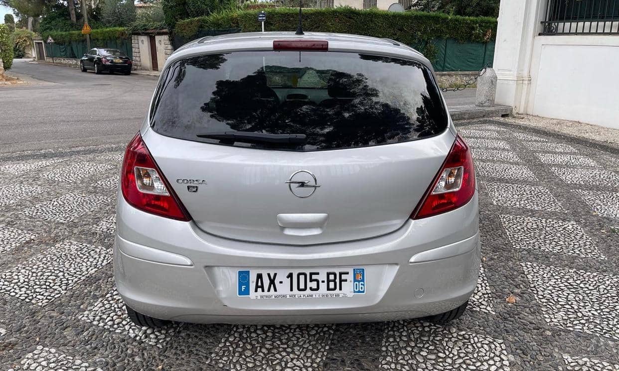 Opel CORSA — photo 4