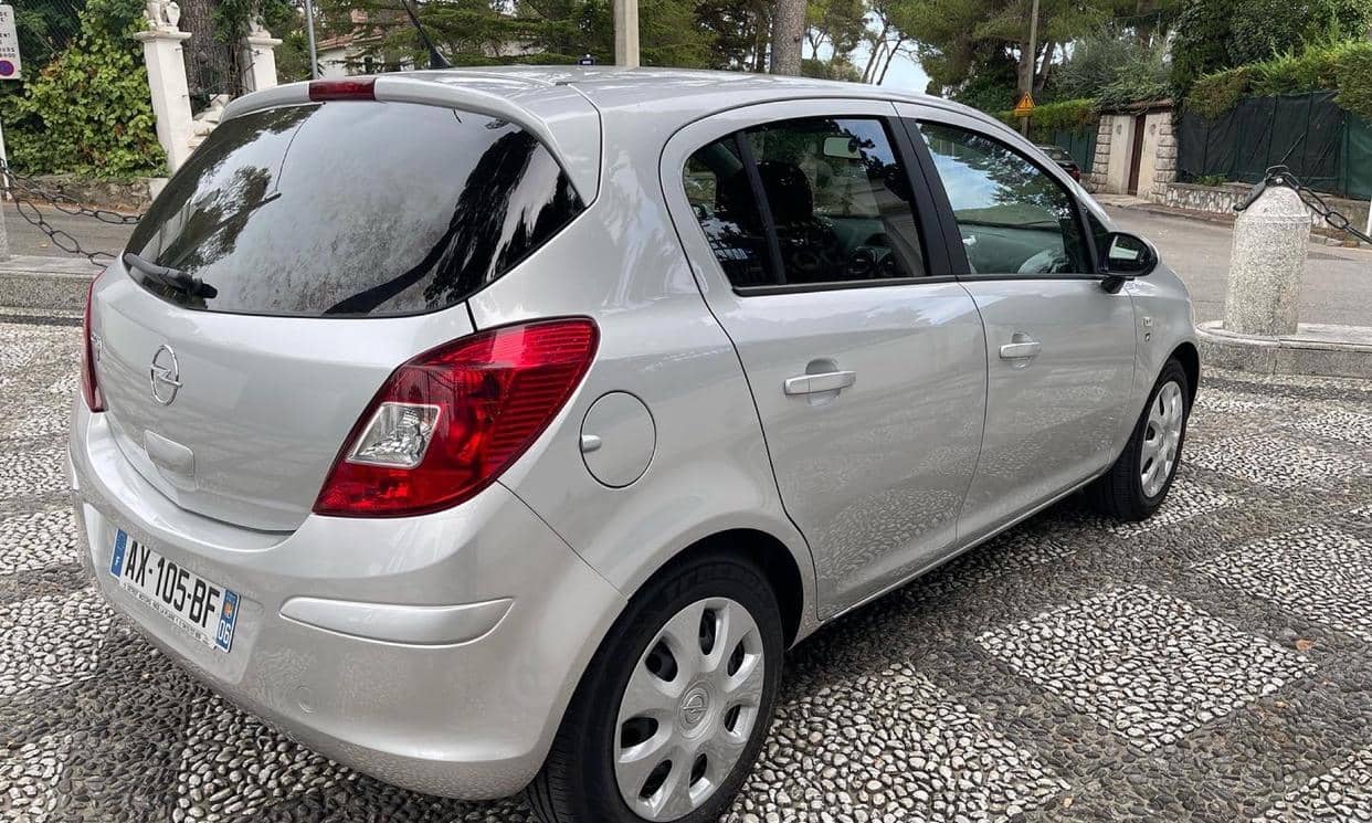 Opel CORSA — photo 5