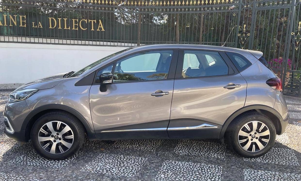 Renault CAPTUR — photo 2
