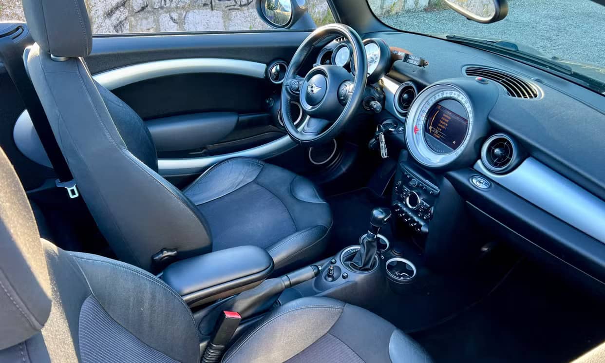 MINI CABRIOLET — photo 6