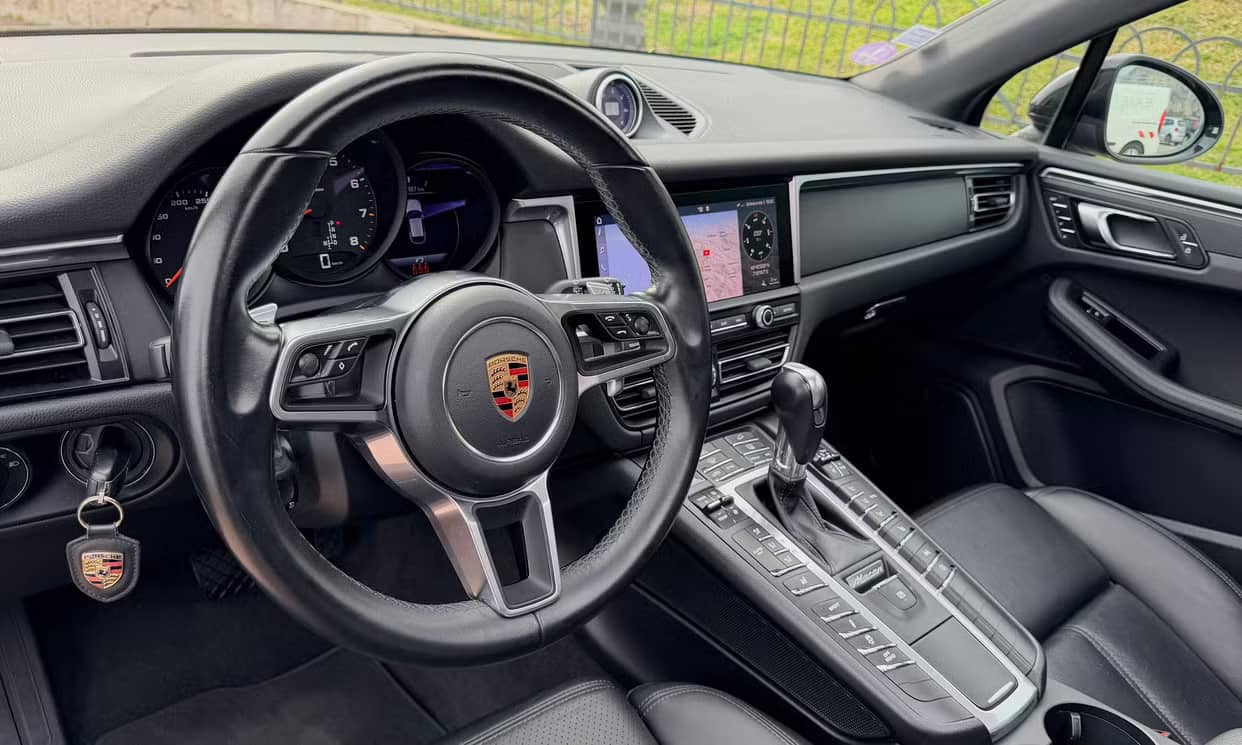 Porsche MACAN — photo 6