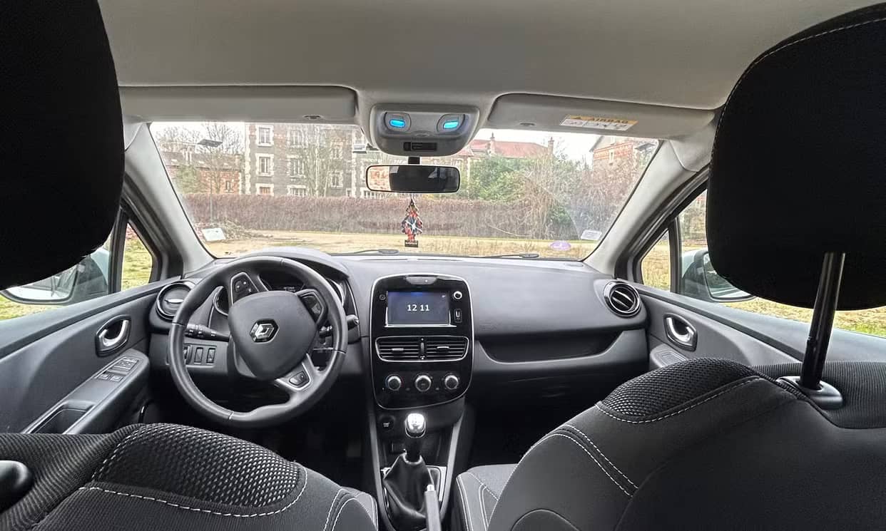 Renault CLIO IV — photo 2