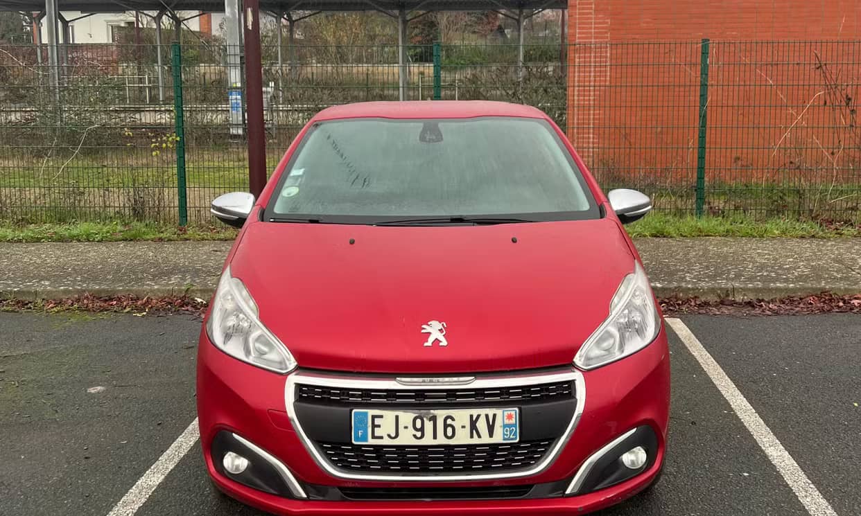 Peugeot 208 — photo 4